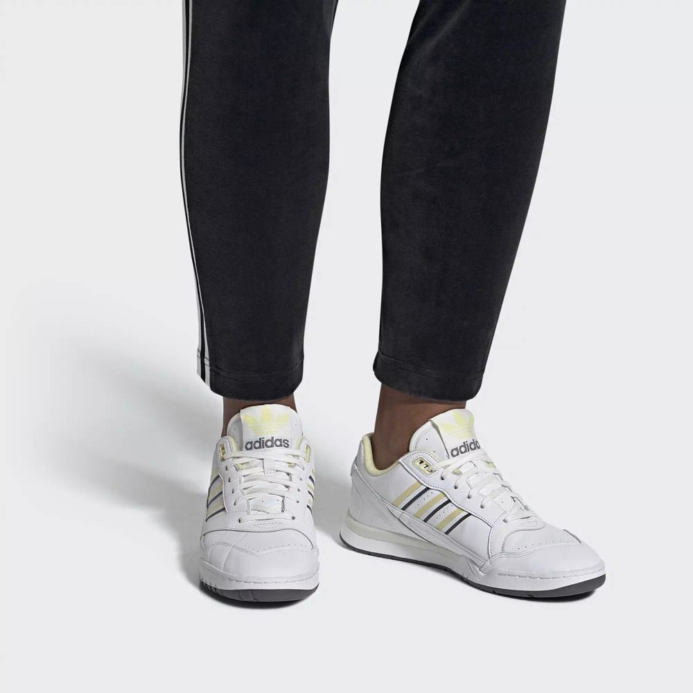 Adidas A.R. Tenis Blancos Para Hombre (MX-70009)